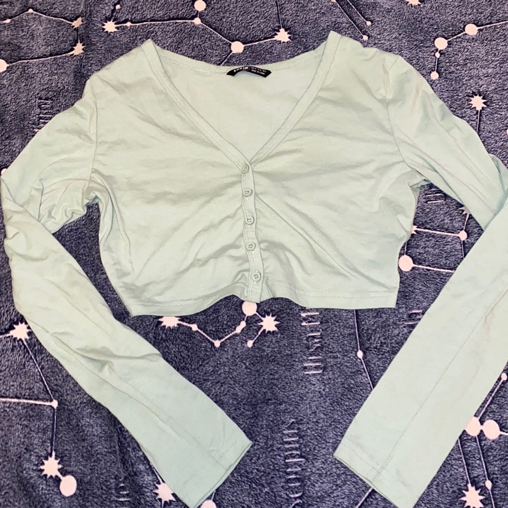 Green cropped button up shirt